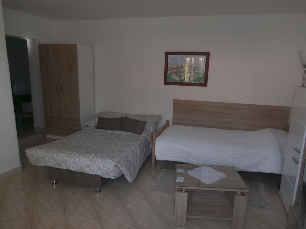 Apartment Gabi Labin  Bagian luar foto