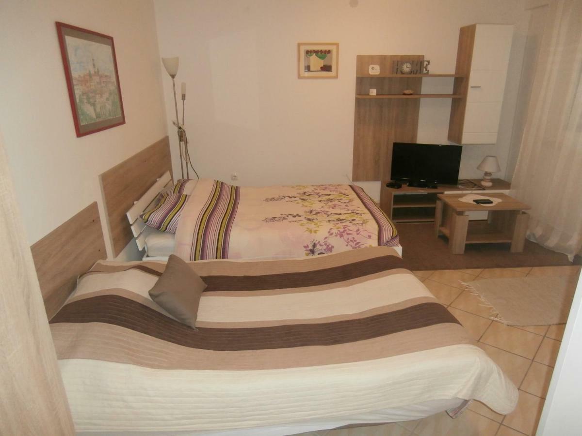 Apartment Gabi Labin  Bagian luar foto