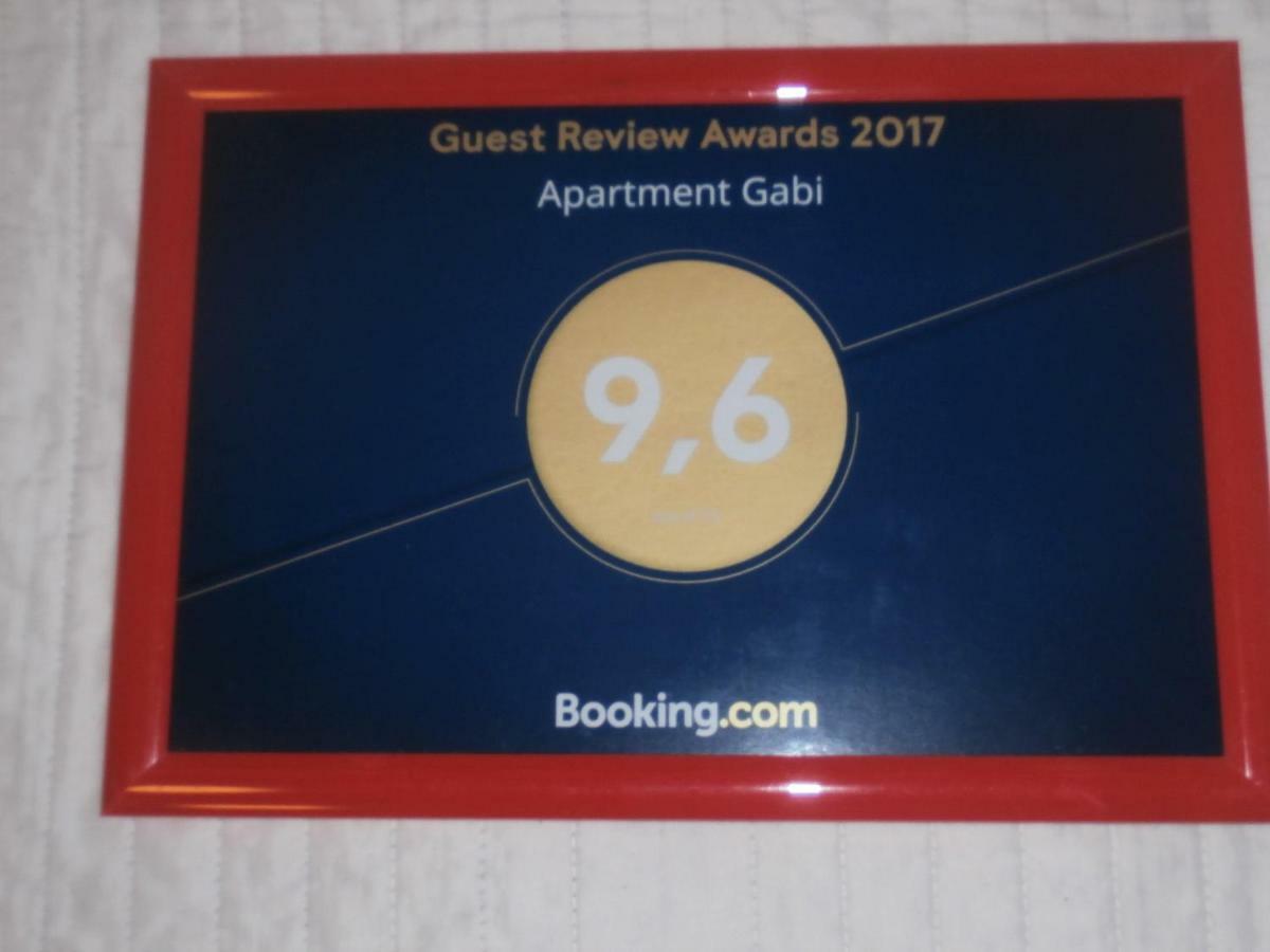 Apartment Gabi Labin  Bagian luar foto
